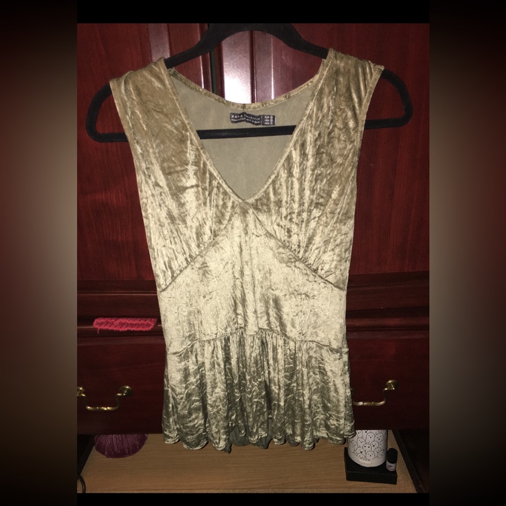 Zara Collection Green Crushed Velvet Blouse🪩